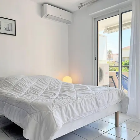 Apartment Climatise Avec Piscine, Terrasse Et Parking - 6 Couchages, Pres De La - Fr-1-251-451